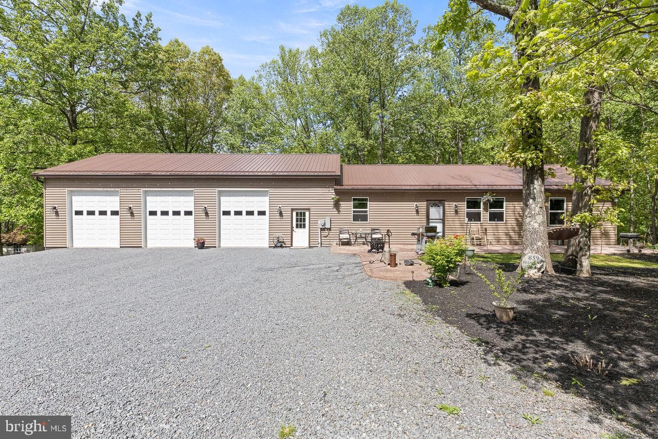 859 Hank Lane, Berkeley Springs
