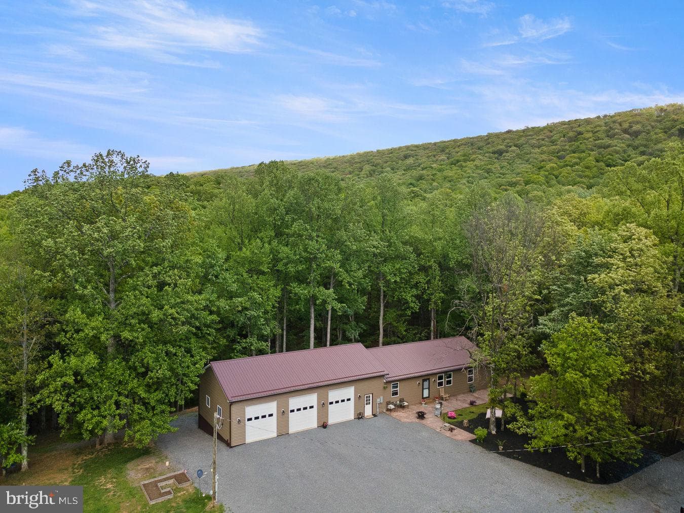 859 Hank Lane, Berkeley Springs