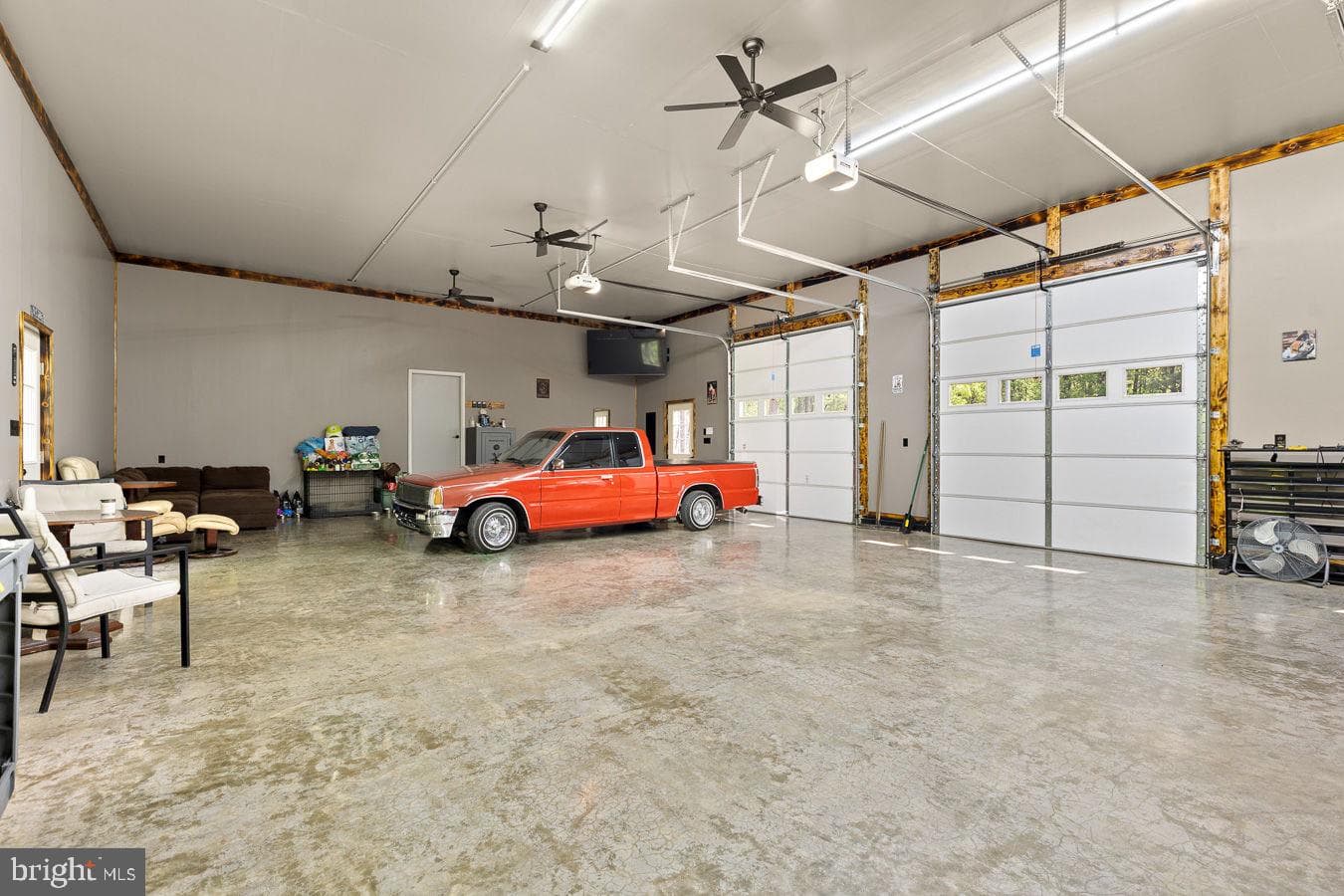 859 Hank Lane photo 36