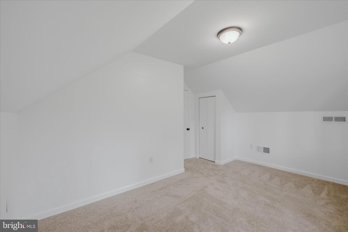 1838 Fulton Road photo 27