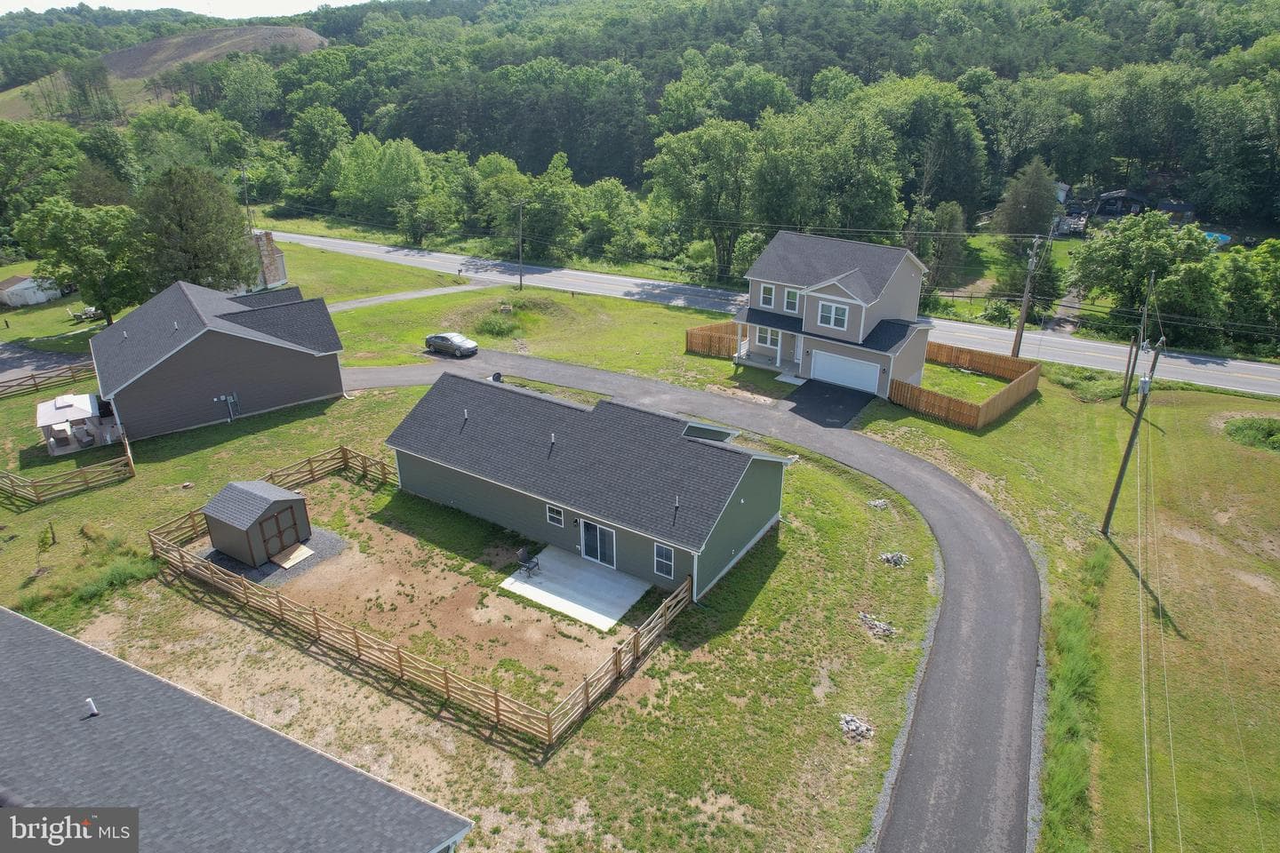 147 Greg Drive photo 12