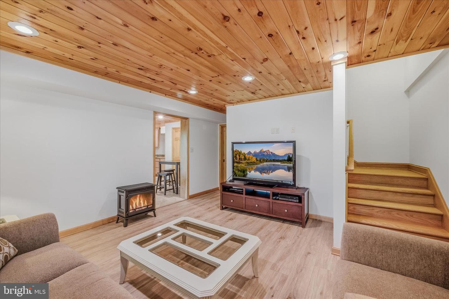 110 Montevideo Road photo 36
