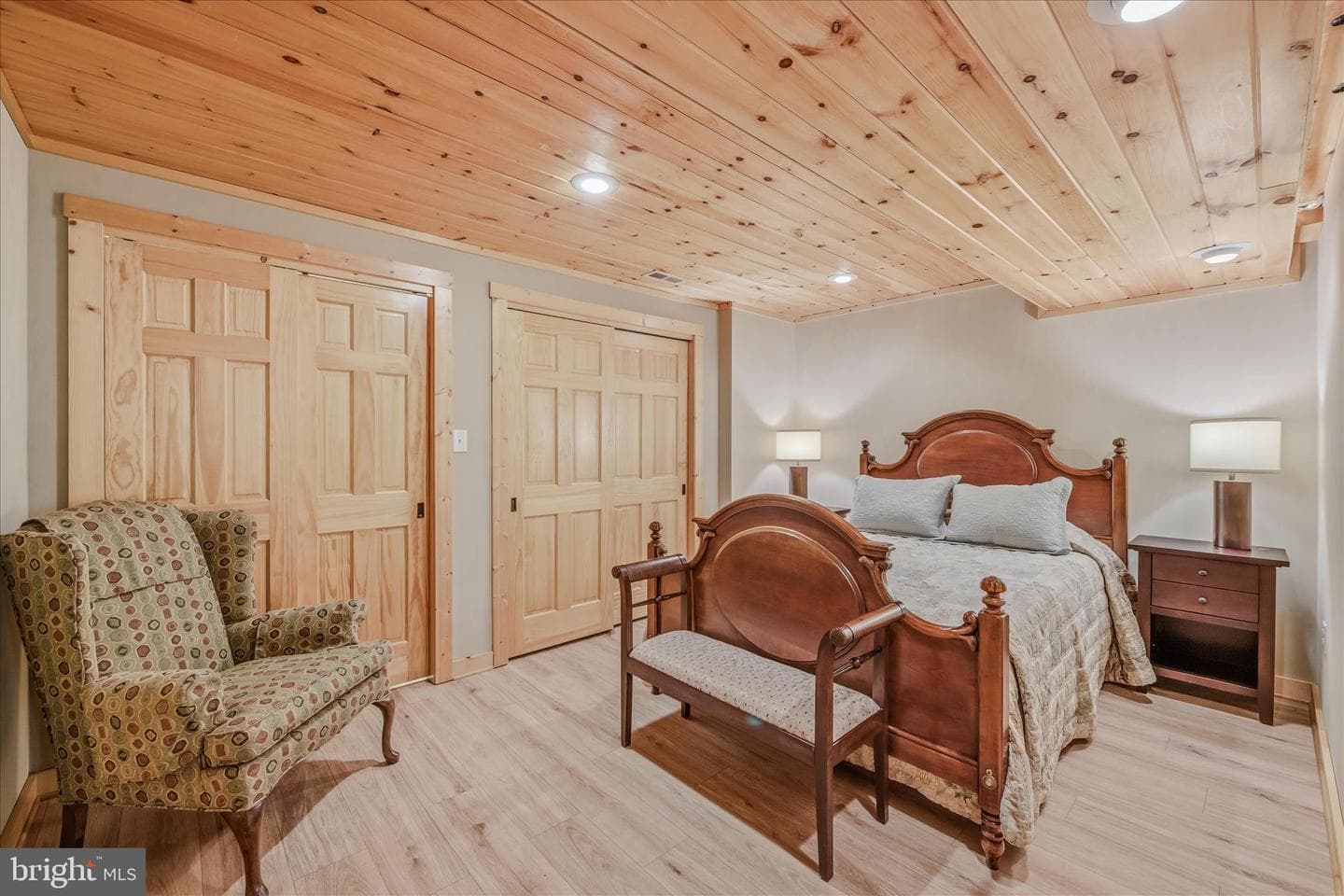 110 Montevideo Road photo 38