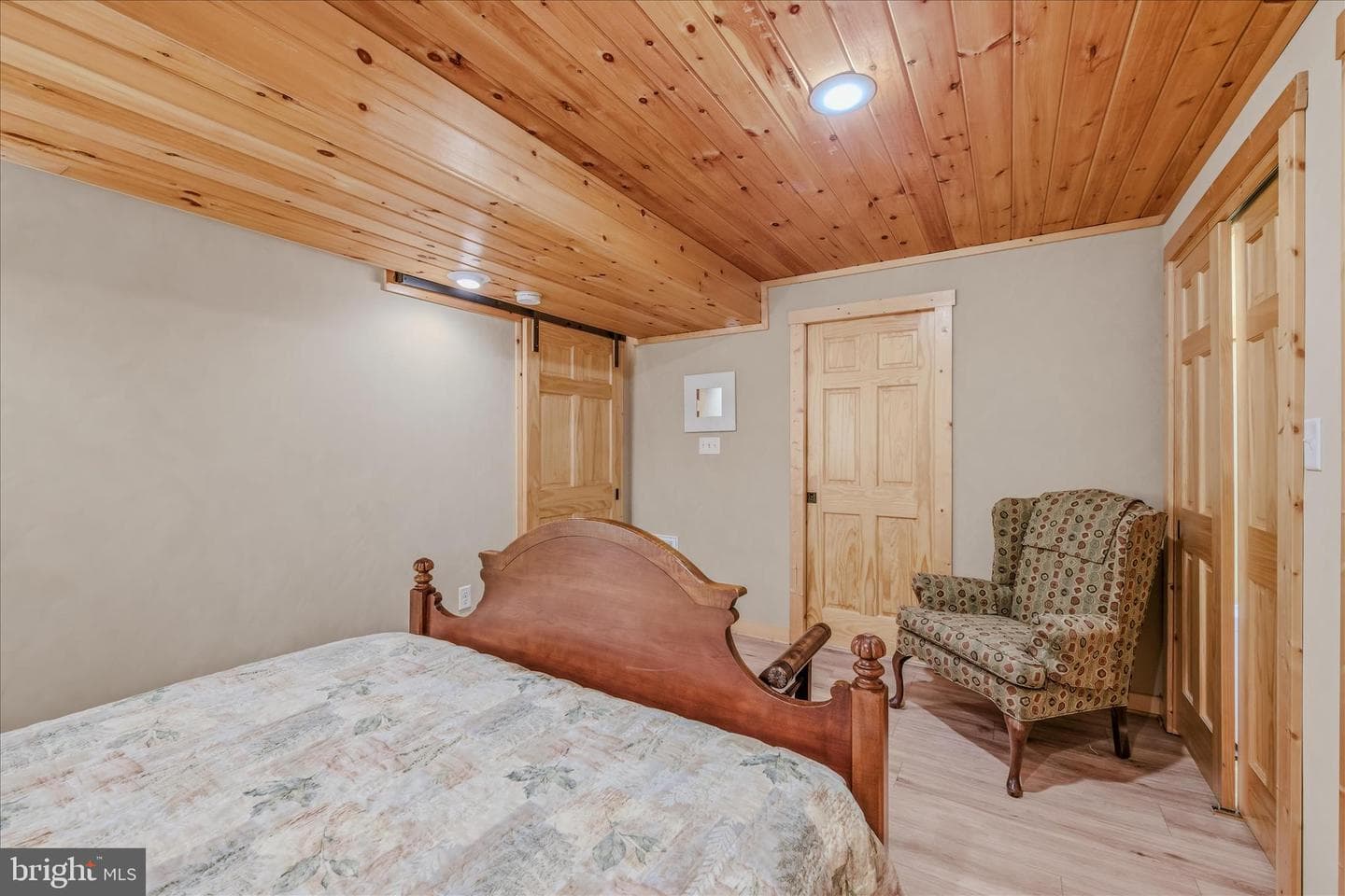 110 Montevideo Road photo 39