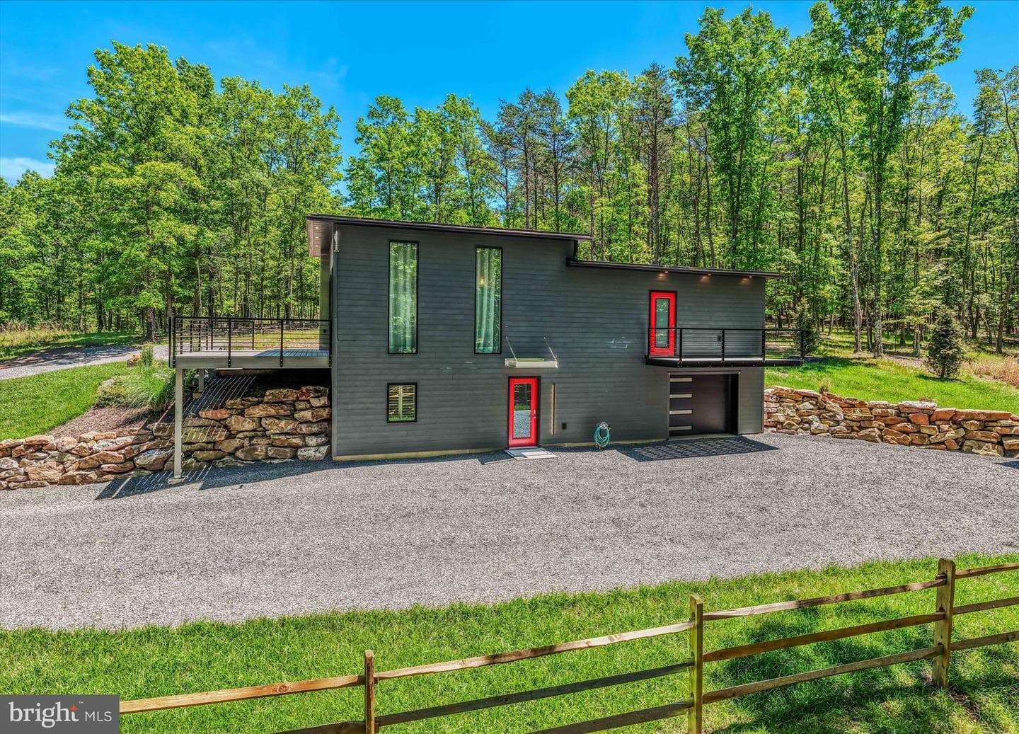 80 Holly Hill Court photo 2