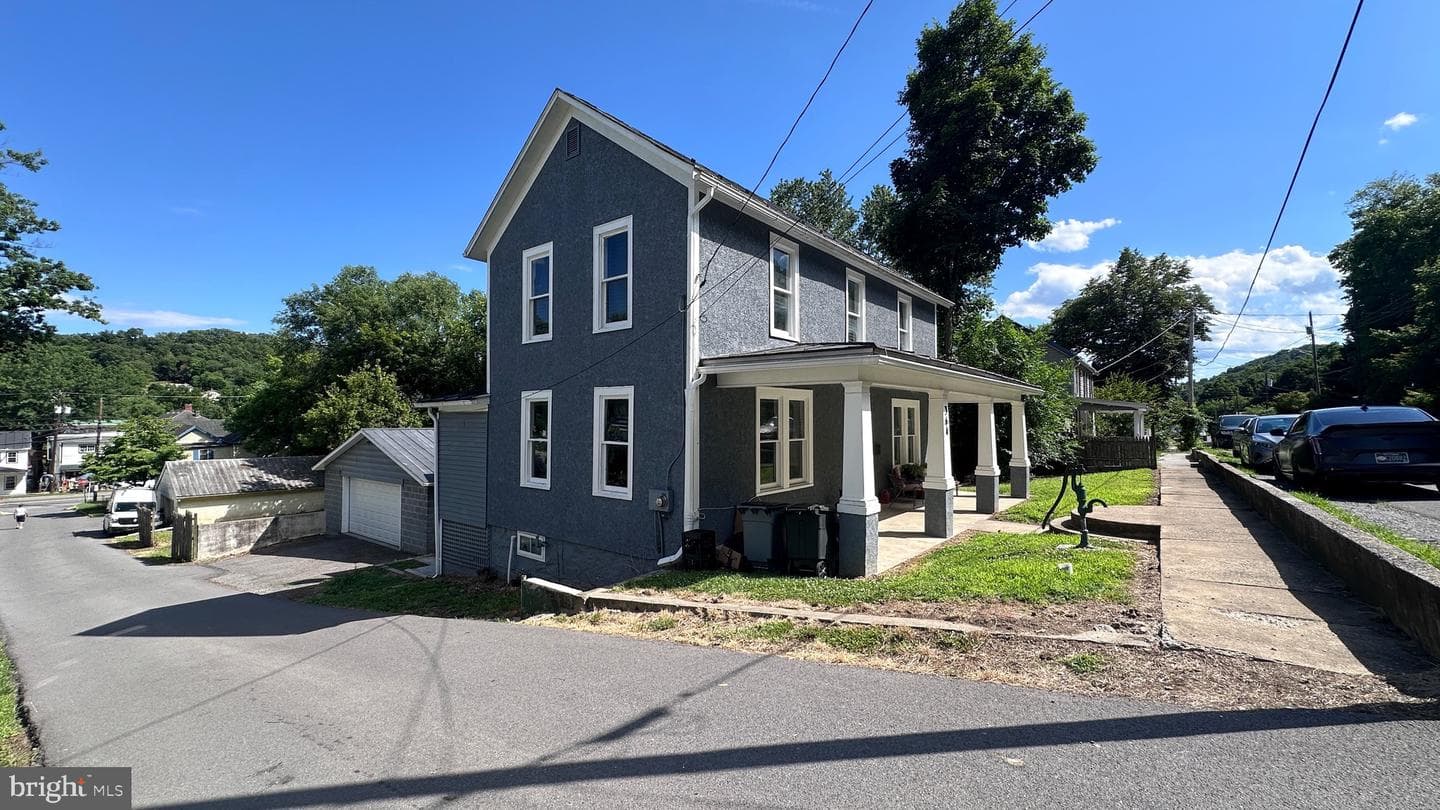 364 Wilkes Street, Berkeley Springs
