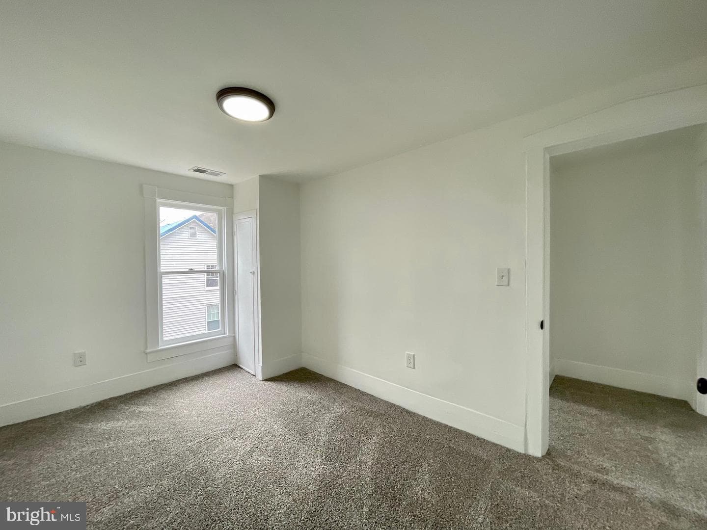 364 Wilkes Street photo 31