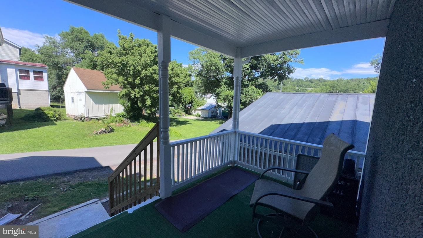 364 Wilkes Street photo 36