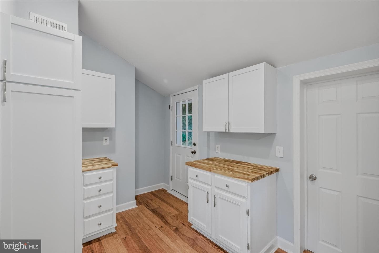 64 Hobday Lane photo 16