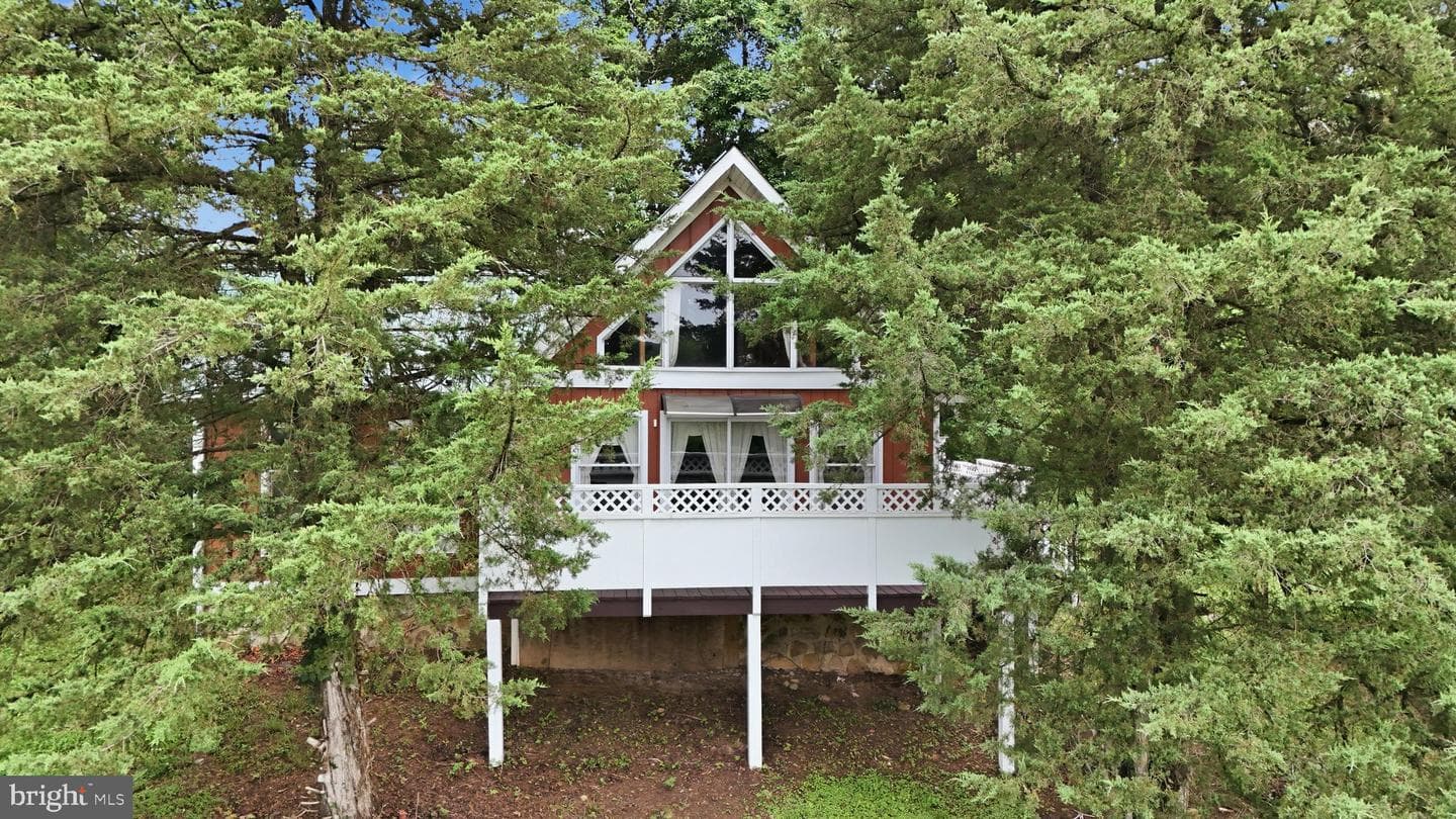 348 Stellar Way, Great Cacapon