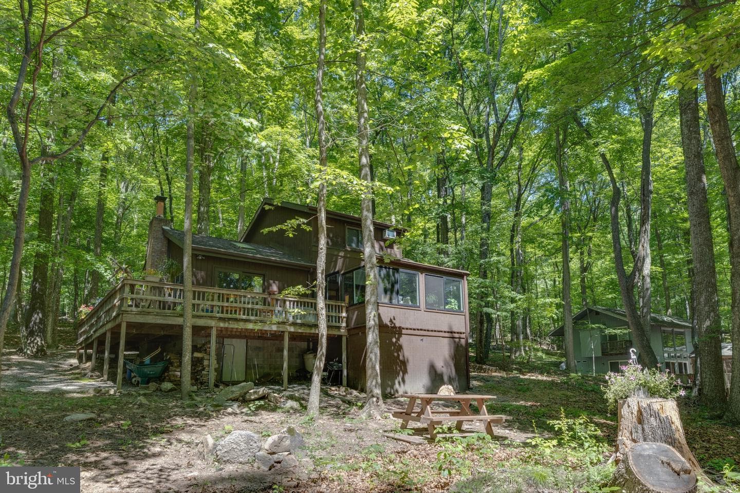 11 S Mountainside Drive photo 32