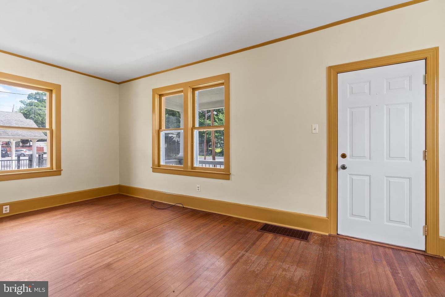 308 S Green Street photo 13