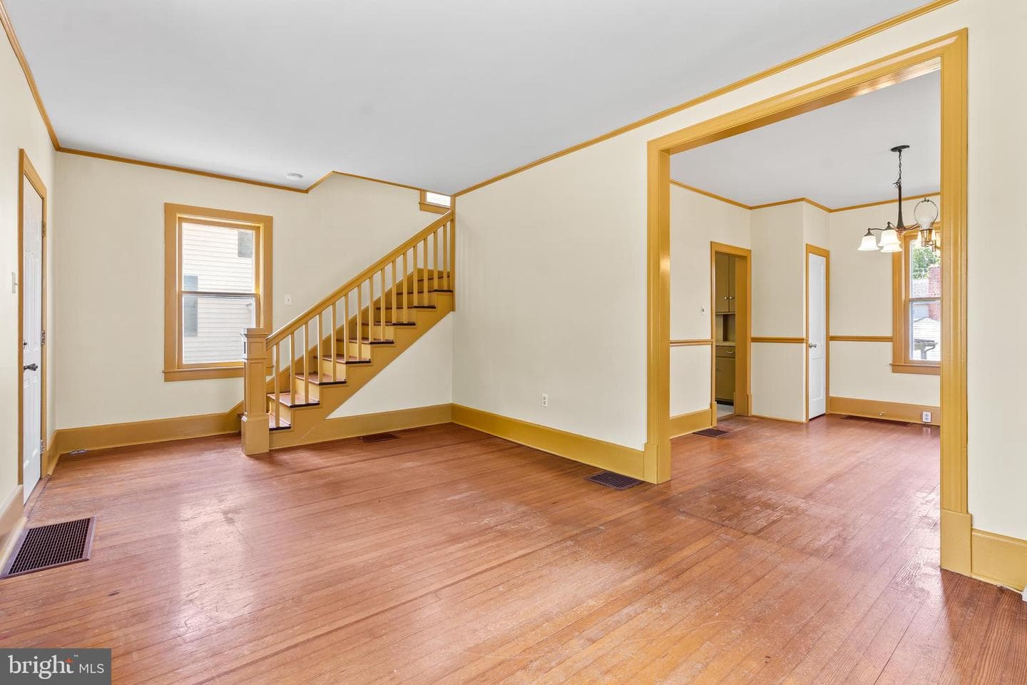 308 S Green Street photo 15