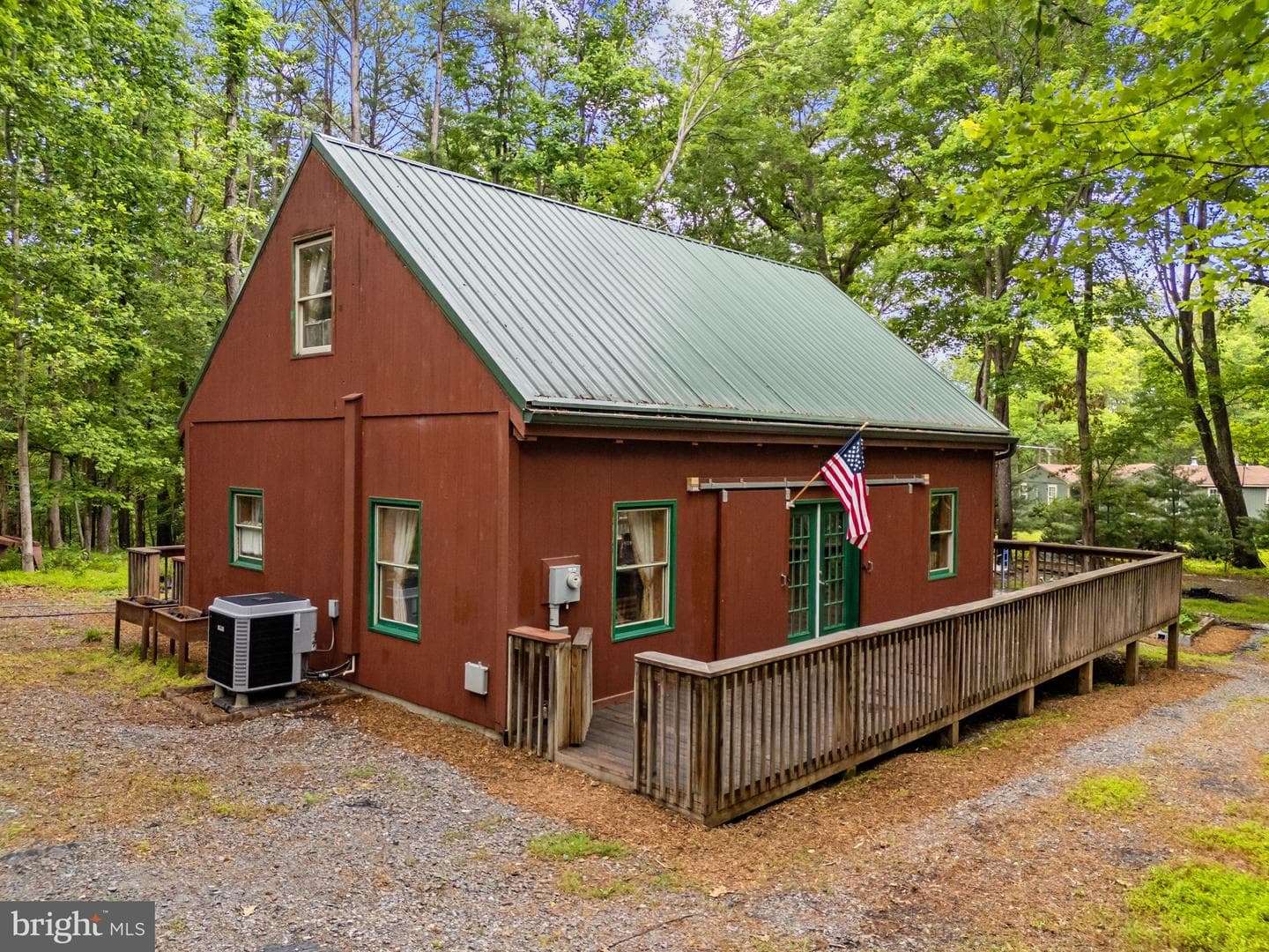 295 Creekview Lane, Berkeley Springs