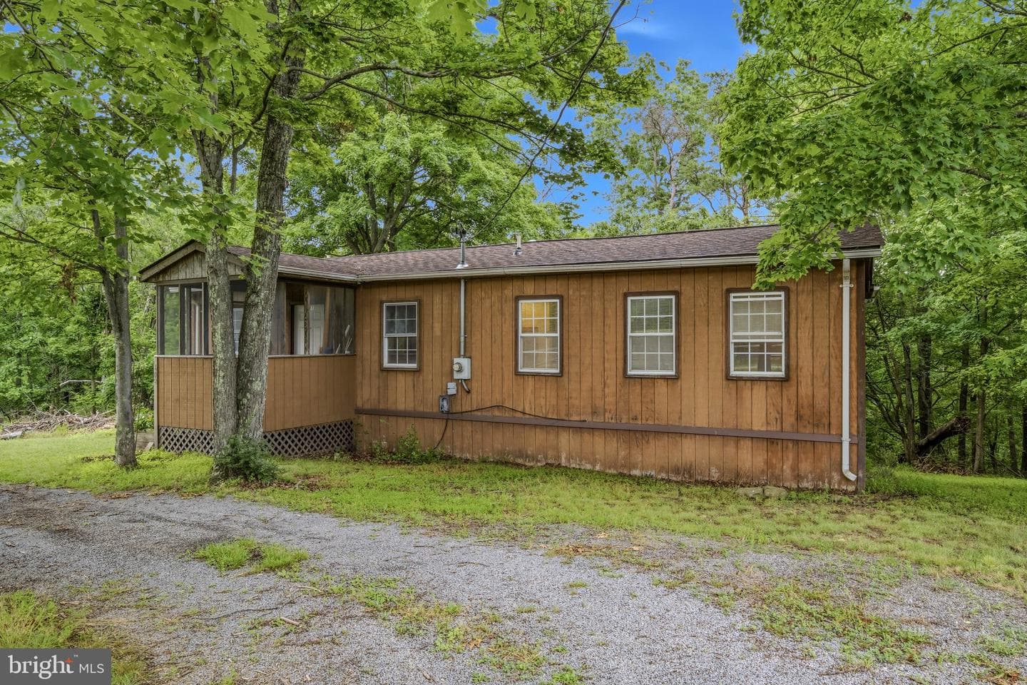 602 Plum Tree Lane, Berkeley Springs