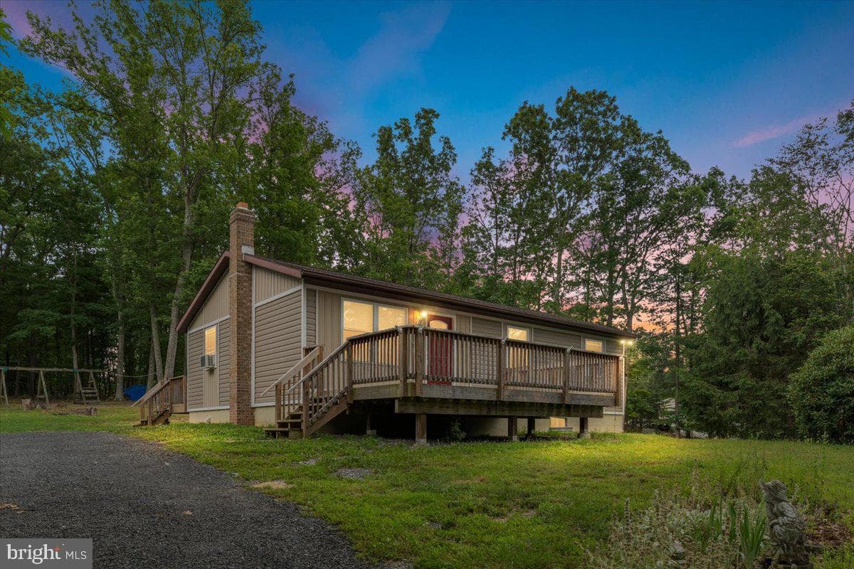 230 Swallow Place, Berkeley Springs