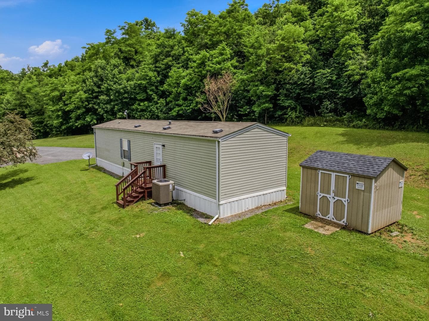 208 Barbeque Dr photo 16