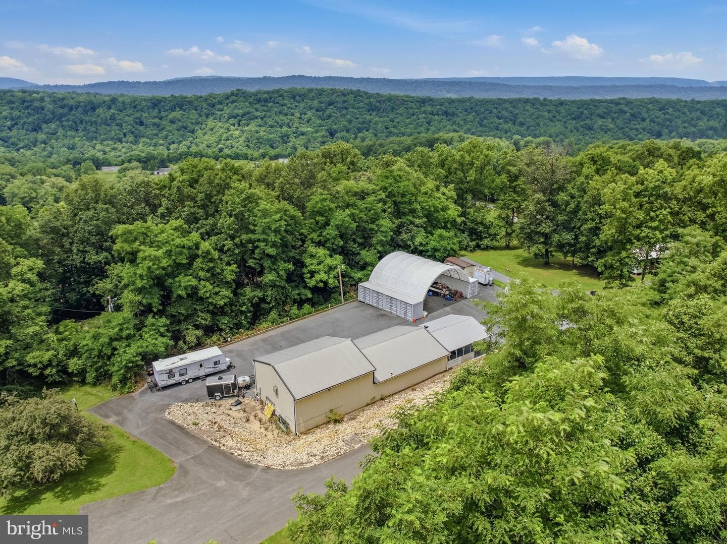 208 Barbeque Dr photo 4