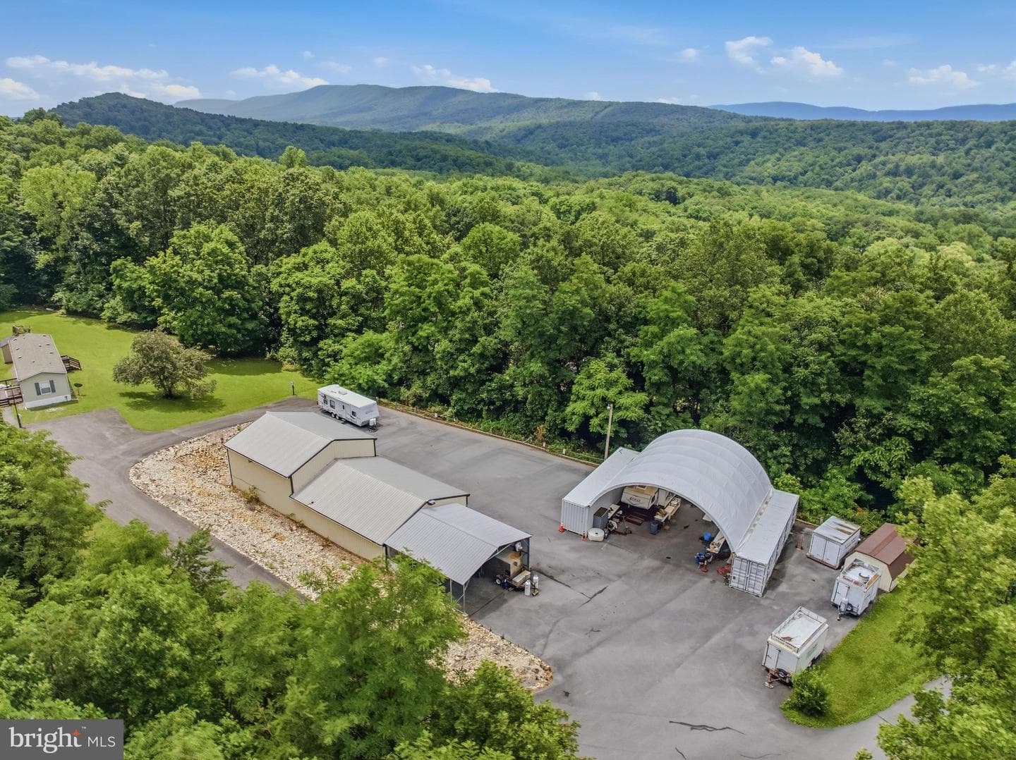 208 Barbeque Dr photo 6