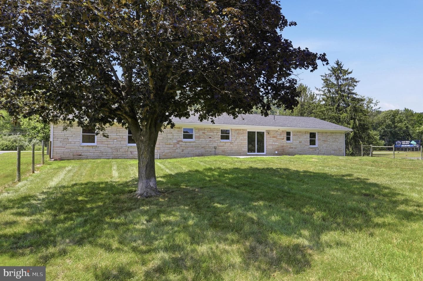 11195 Valley Road photo 26