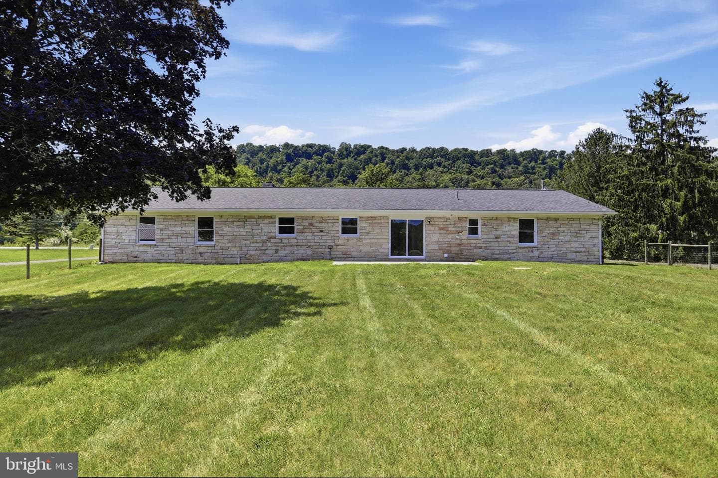 11195 Valley Road photo 27