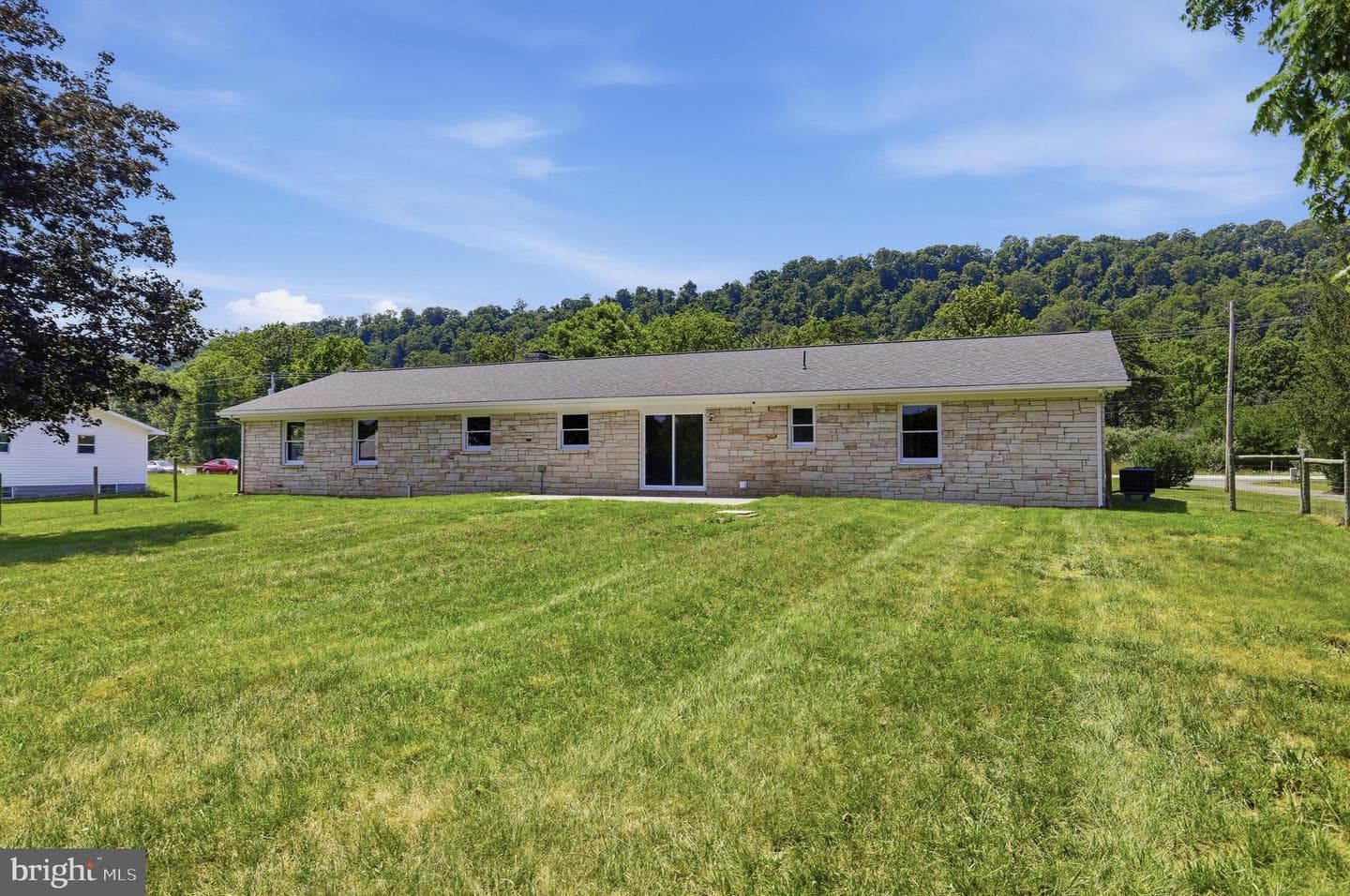11195 Valley Road photo 28