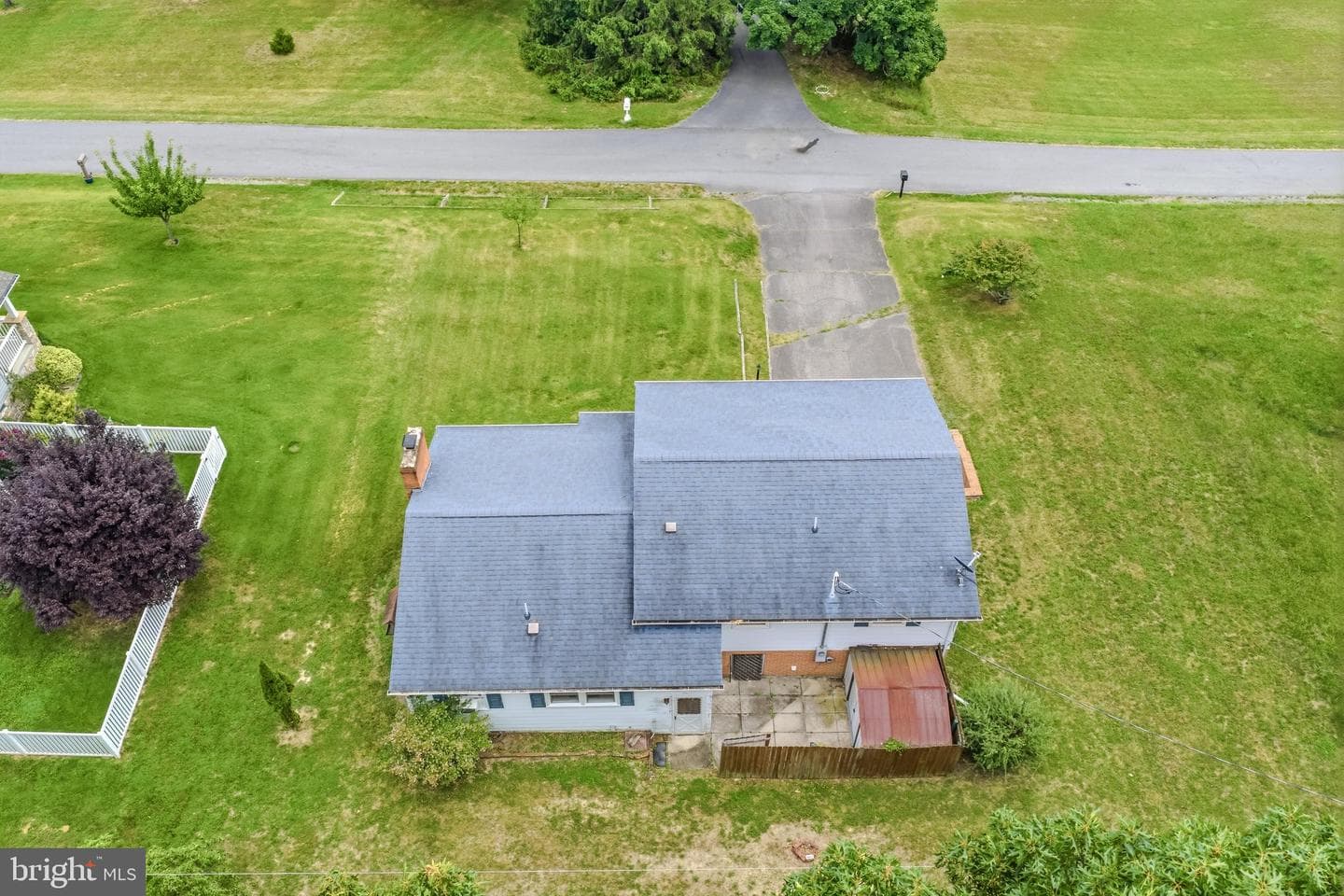 381 Grove Heights Road photo 37