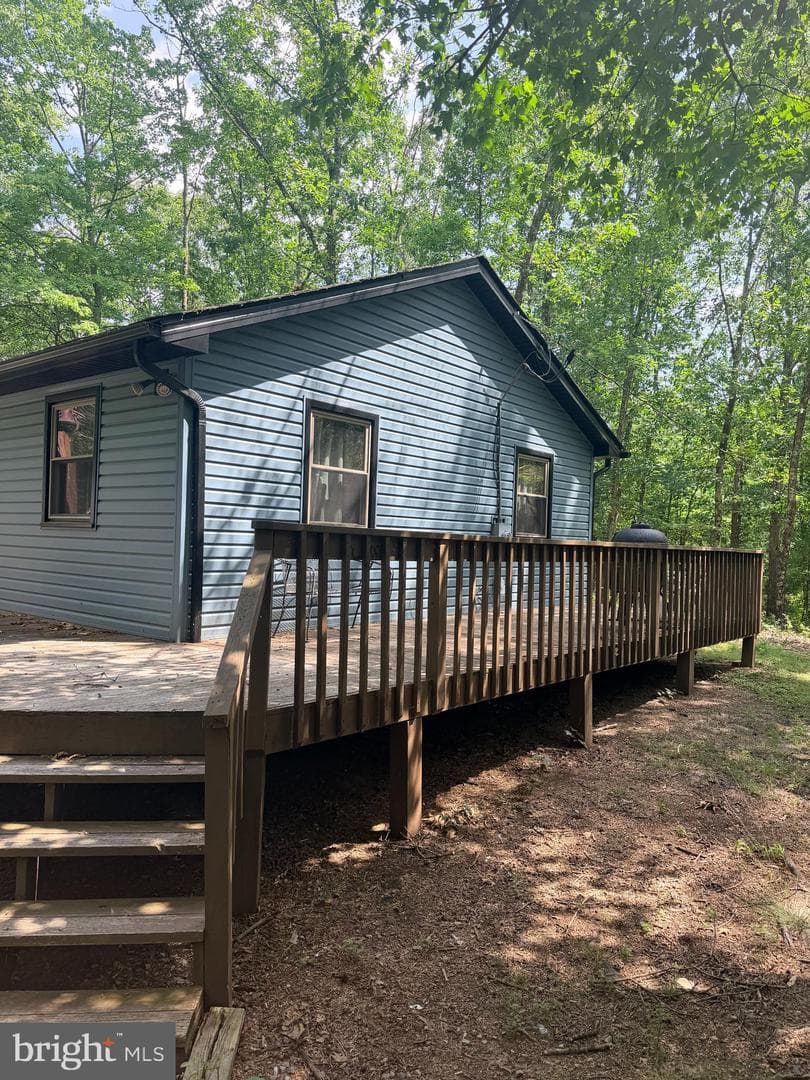 756 Greenwoods Drive photo 4