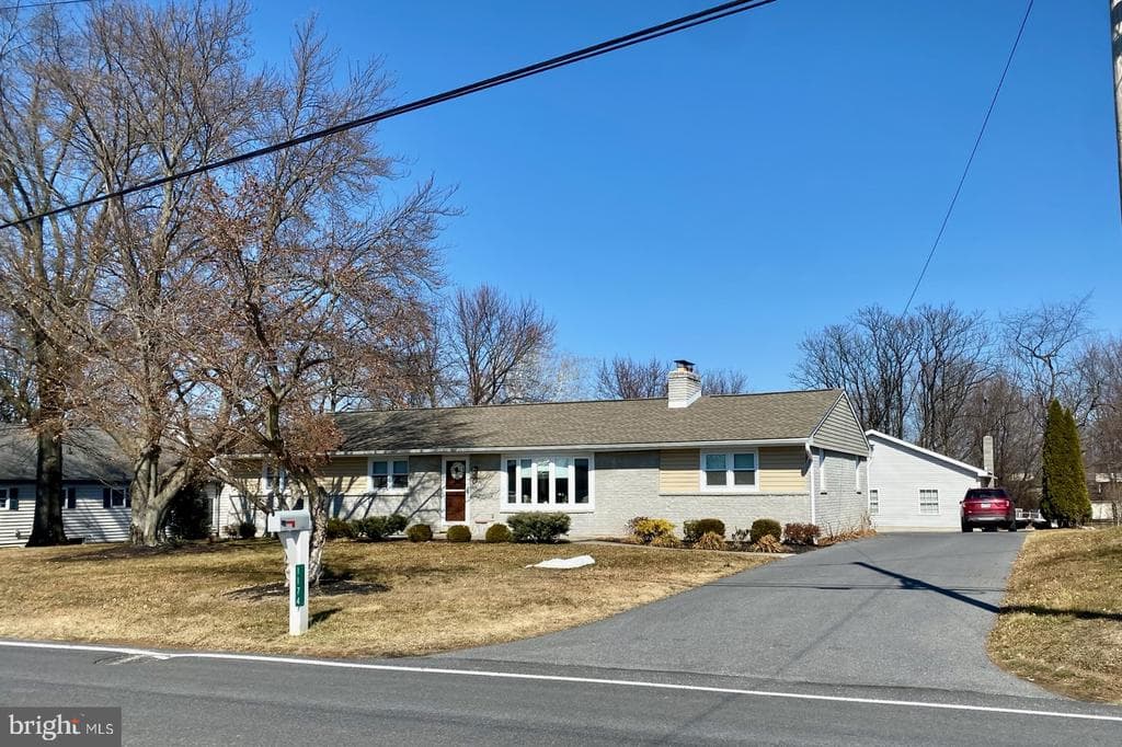 1174 Sollenberger Road photo 1