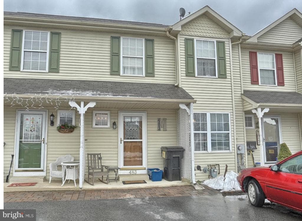 483 Hoch Road photo 1