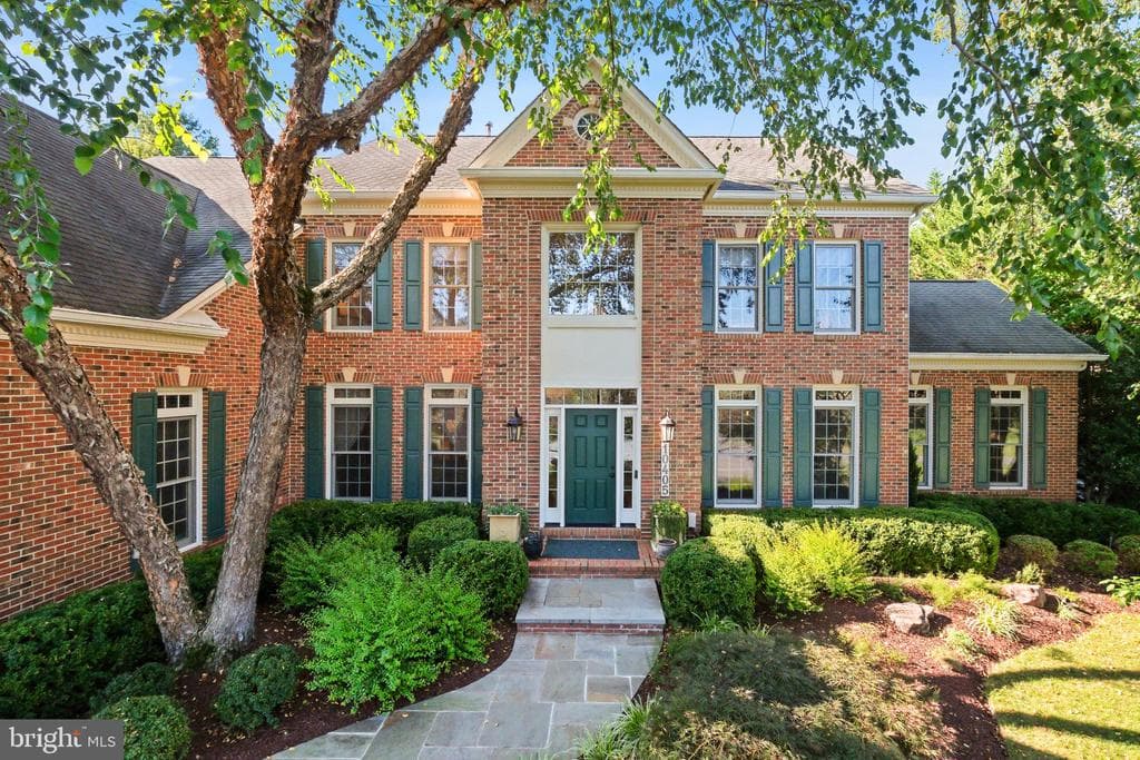 10405 Sandringham Court photo 1