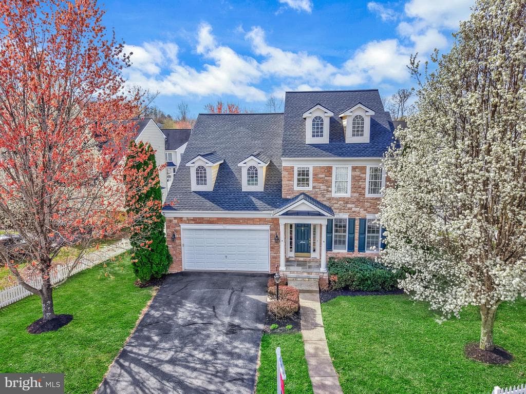 26 Pickett Lane photo 1