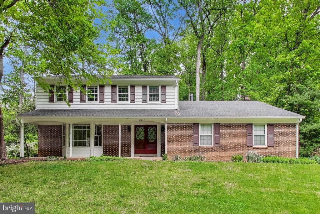 6820 Colburn Drive photo 1