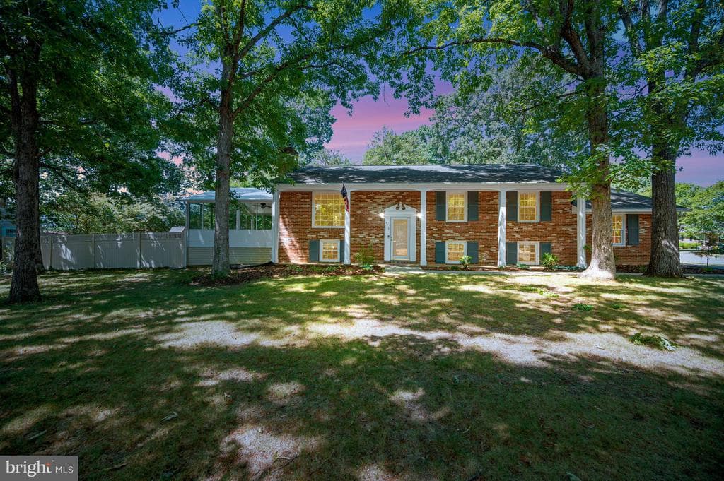 4212 Rosemont Lane photo 1