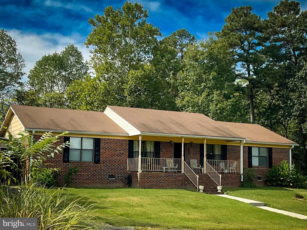 8458 James Madison Parkway photo 1