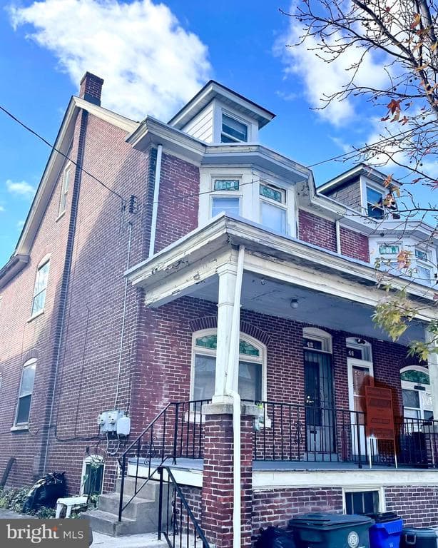 48 E 2nd Street photo 1