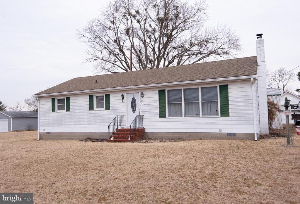 105 South Street photo 1