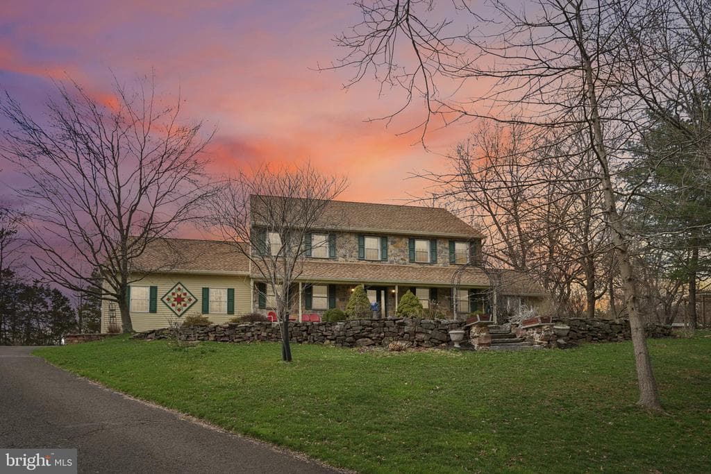 1324 Shadow Creek Lane photo 1