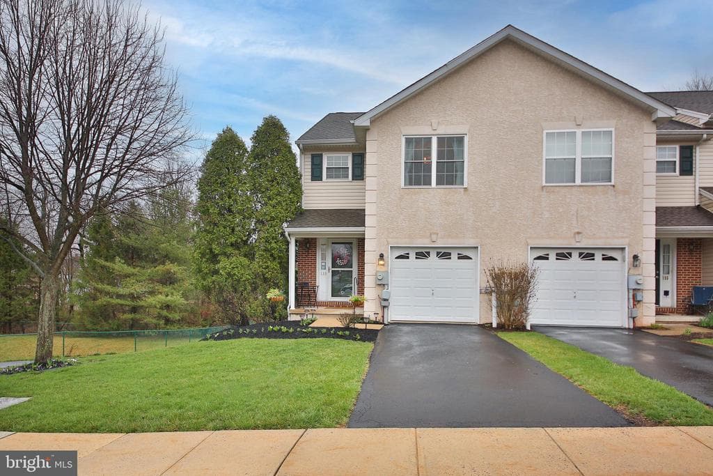 133 Fairway Drive photo 1