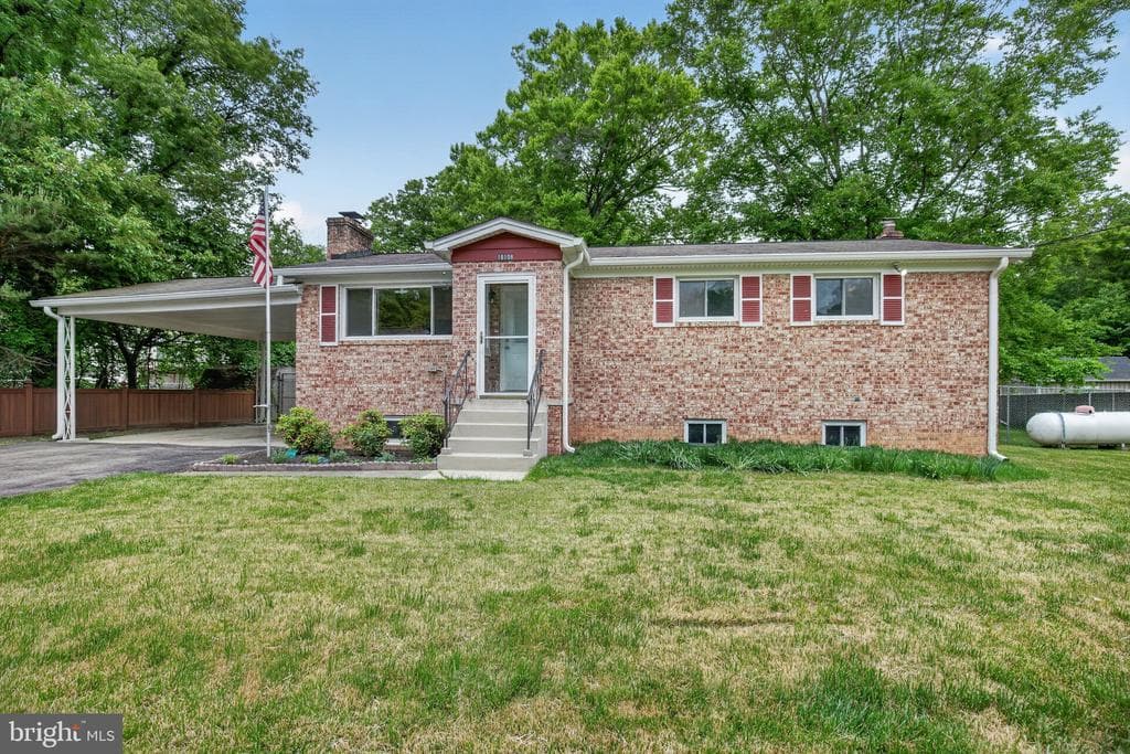 16108 Manning Road W photo 1
