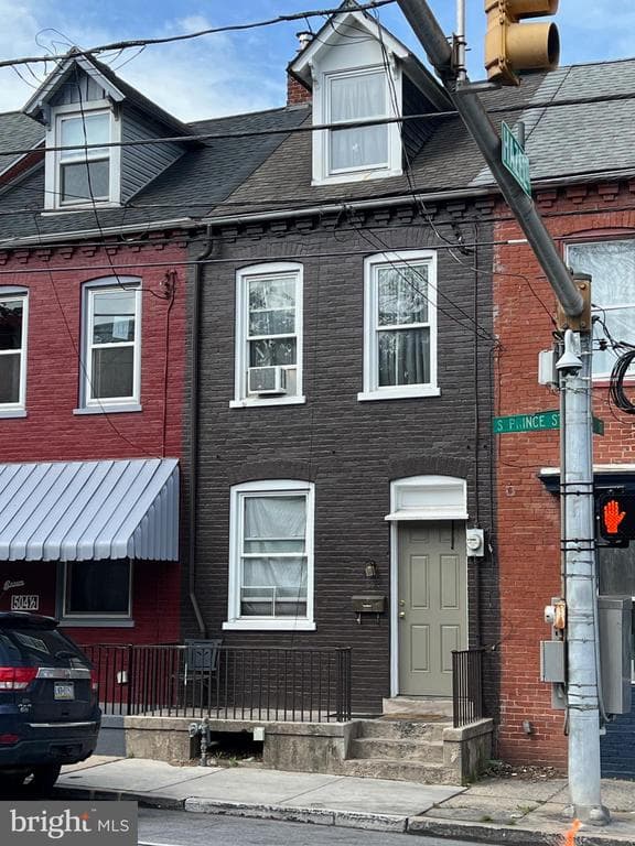 504 S Prince Street photo 1