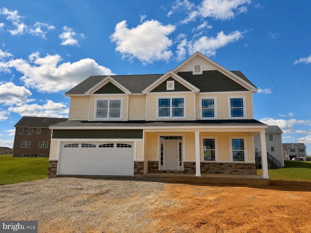 409 East Clarissa Drive photo 1