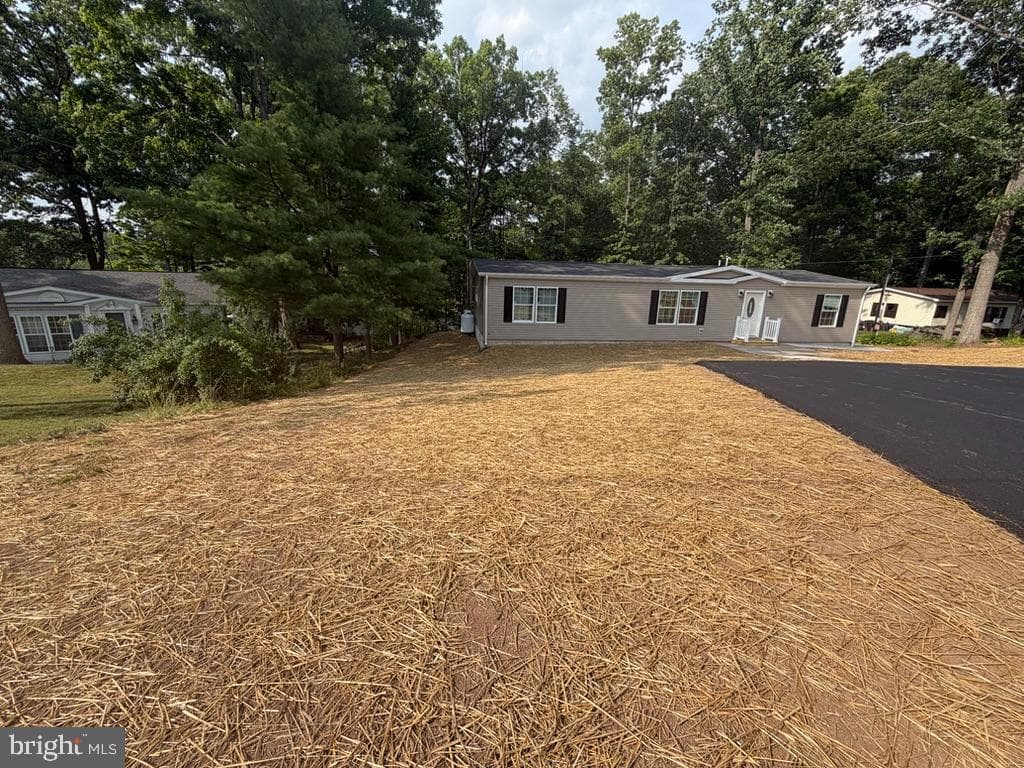 9 Hillside Drive photo 1