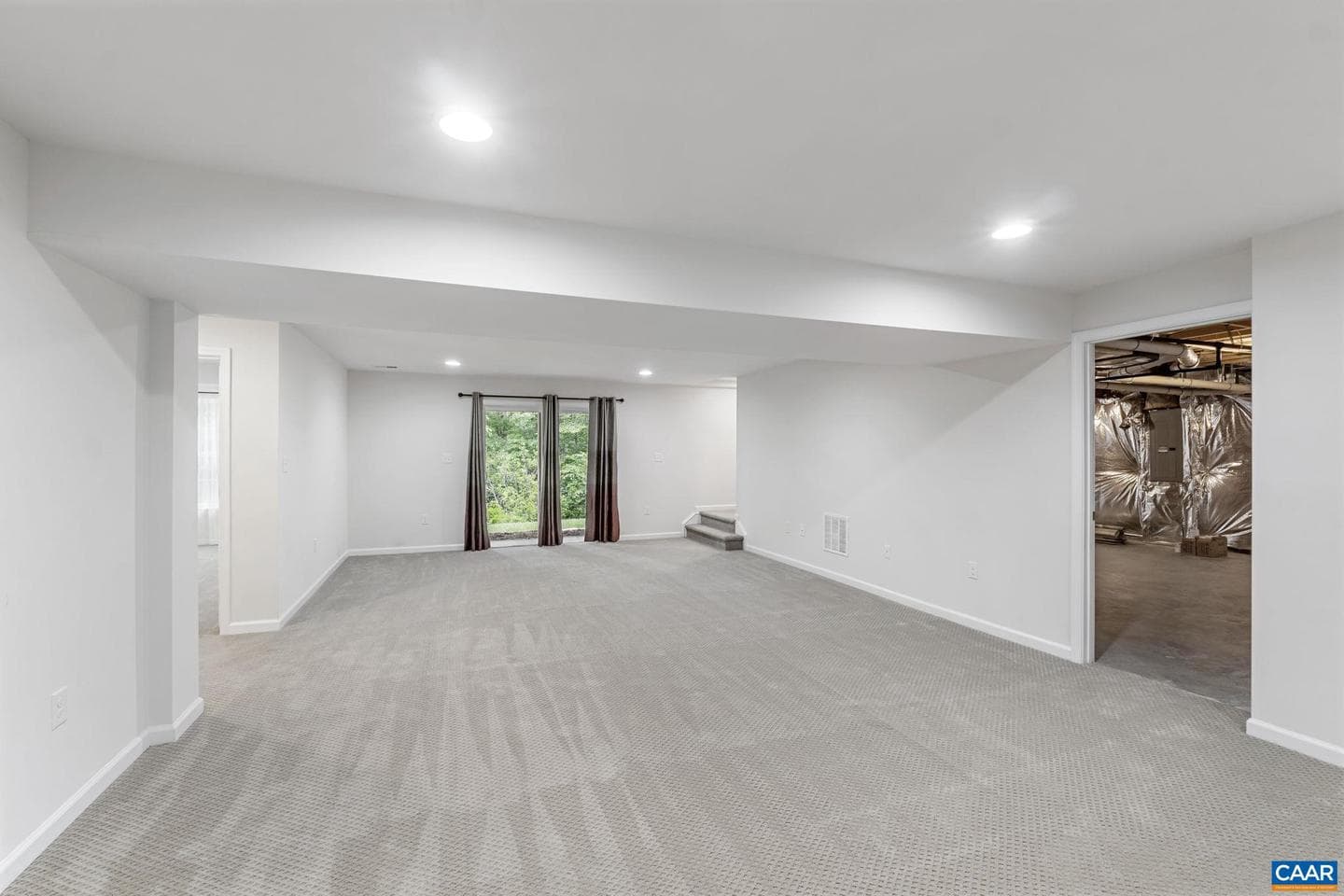 281 Manor Blvd photo 24