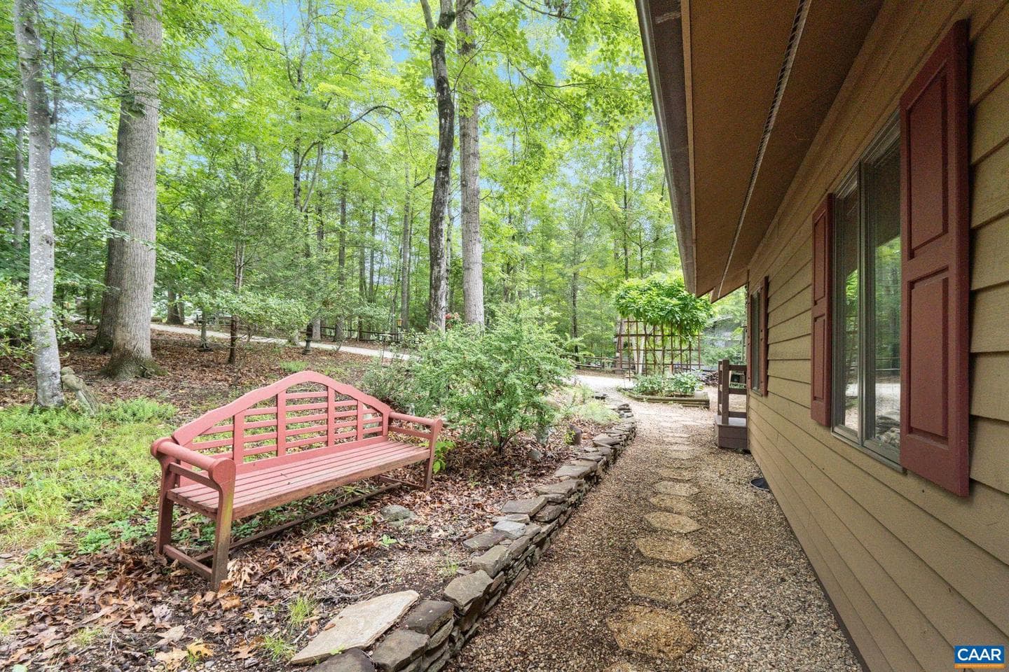 19 Piedmont Ln photo 5