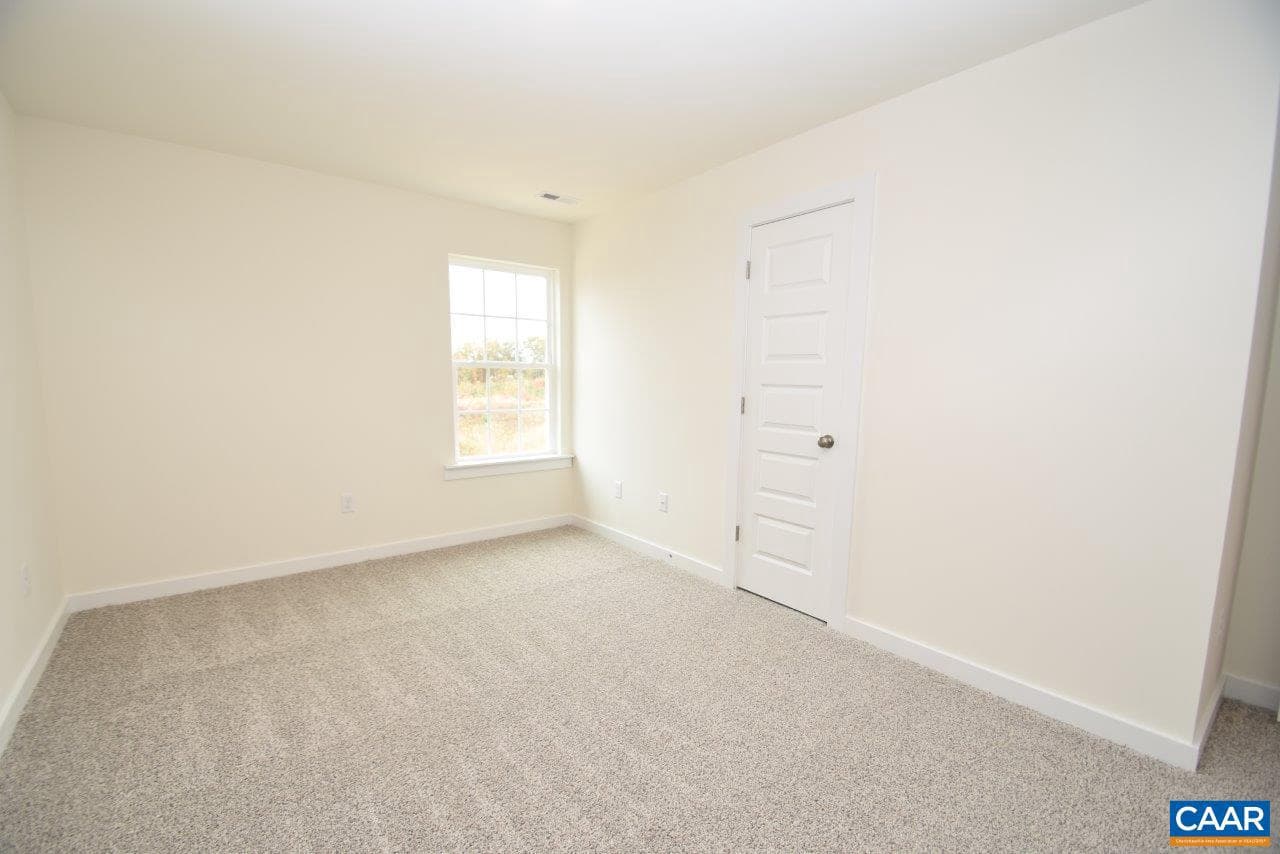 87 Derosa Ct photo 32