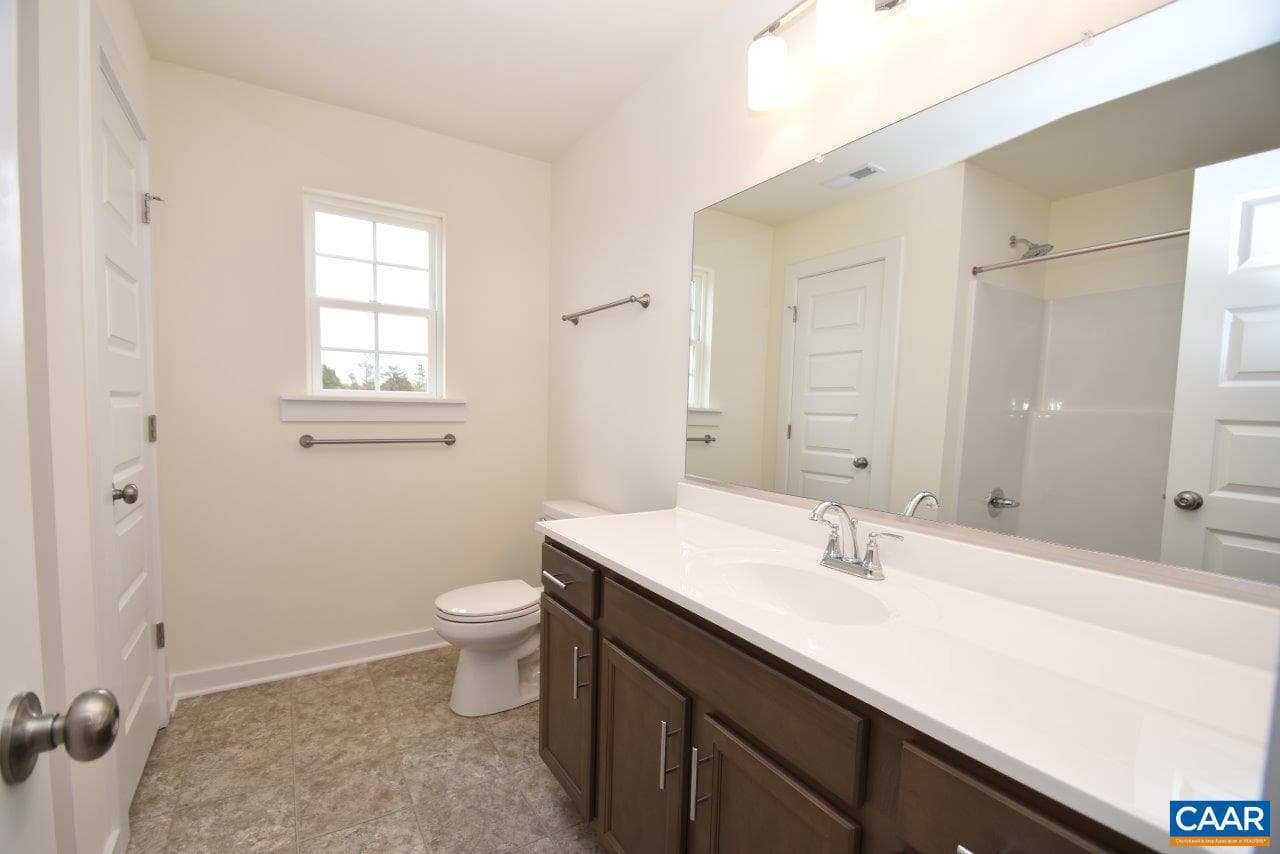 87 Derosa Ct photo 33
