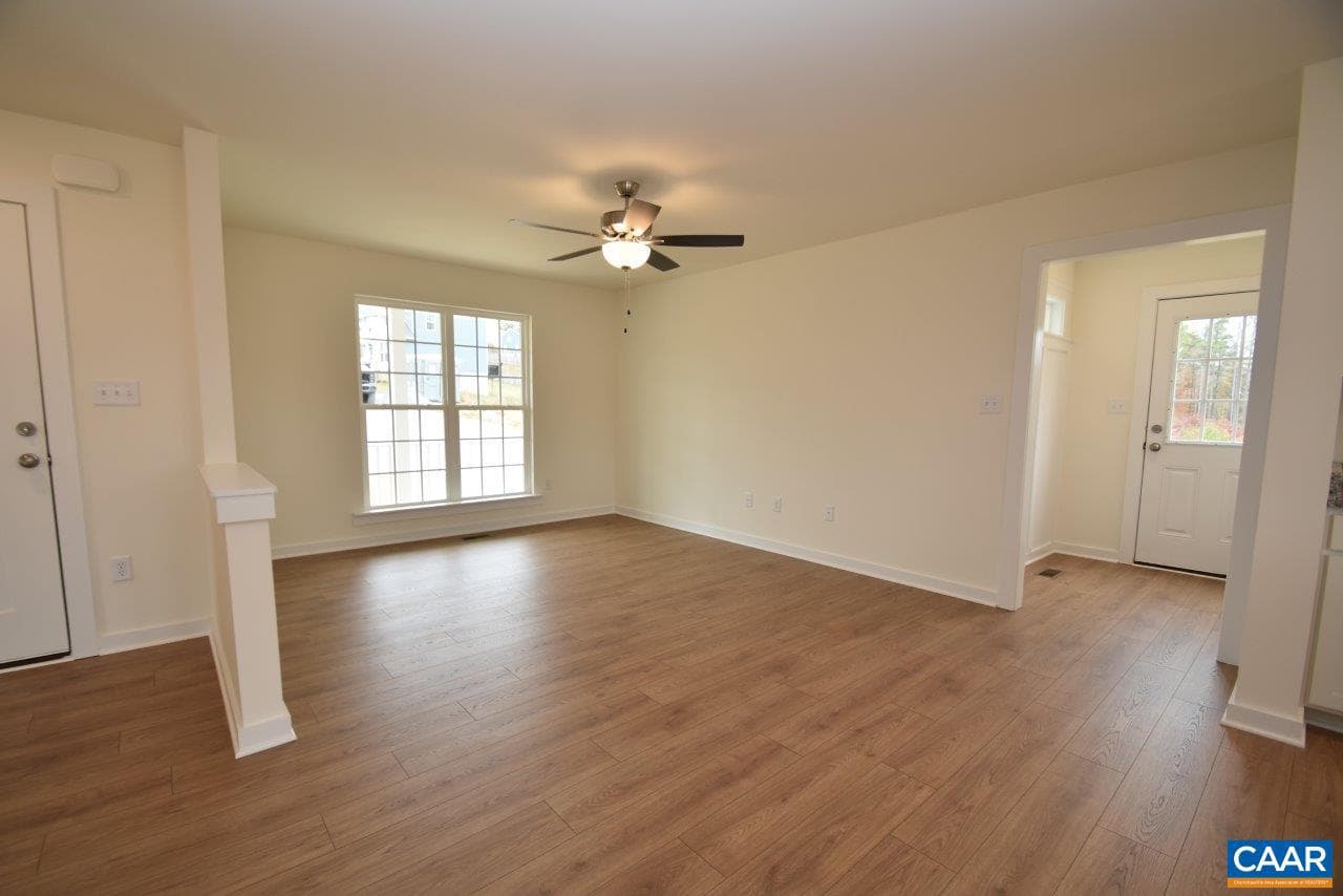 87 Derosa Ct photo 5
