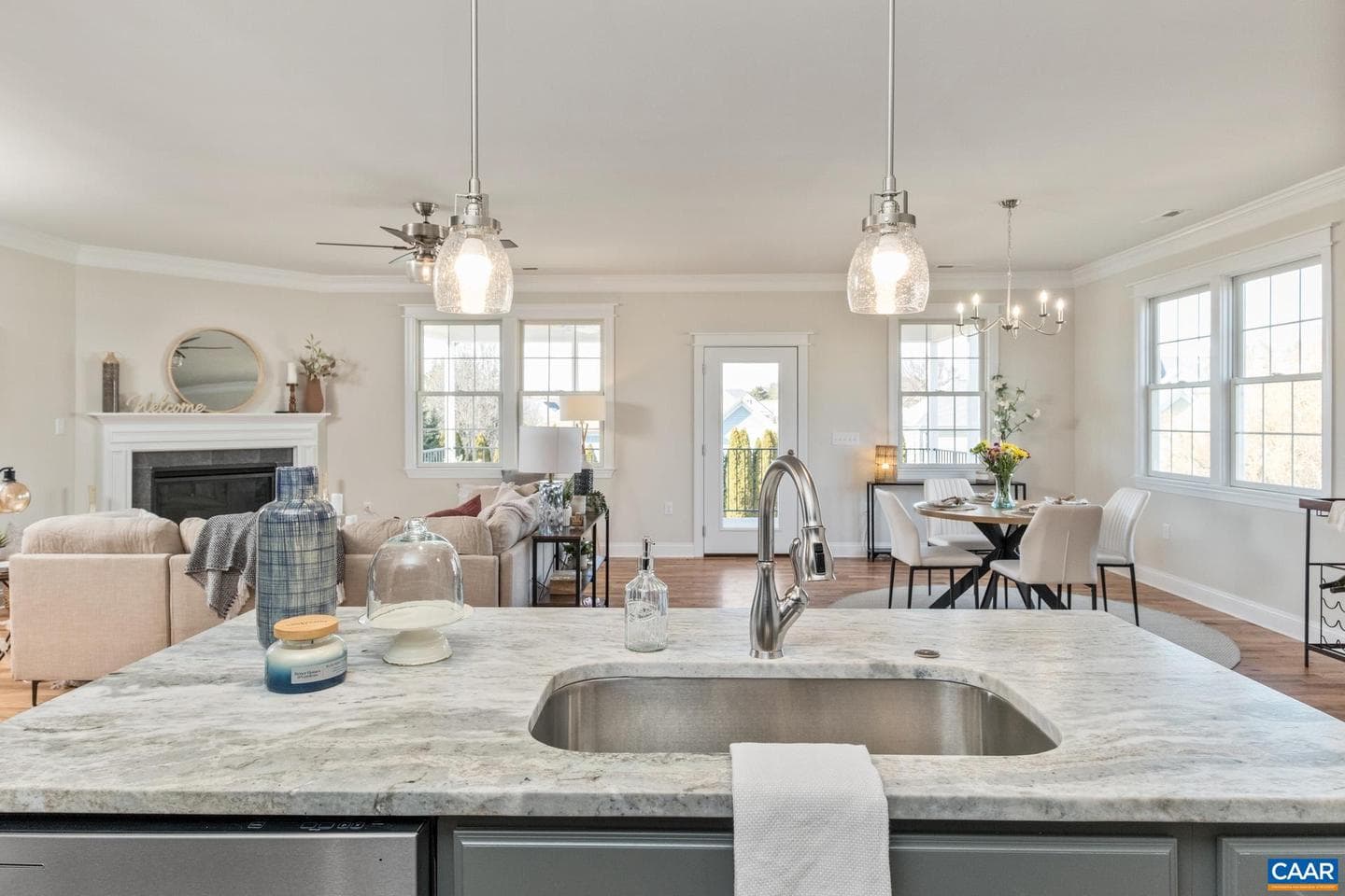 2524 Belvue Rd photo 17