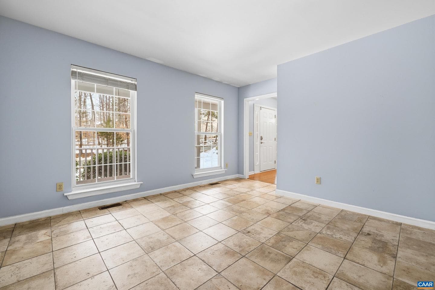503 Jefferson photo 10